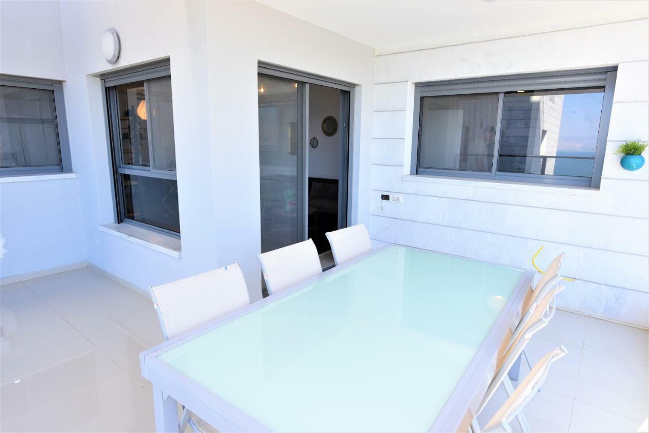 Aristone Luxury Apartment Tiberias Exterior photo
